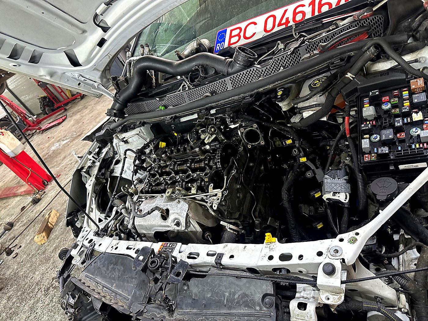 Service mecanică și reparații motor — DezAuto Onești